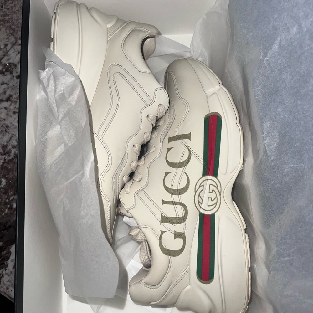 Women's Rhyton Gucci logo leather